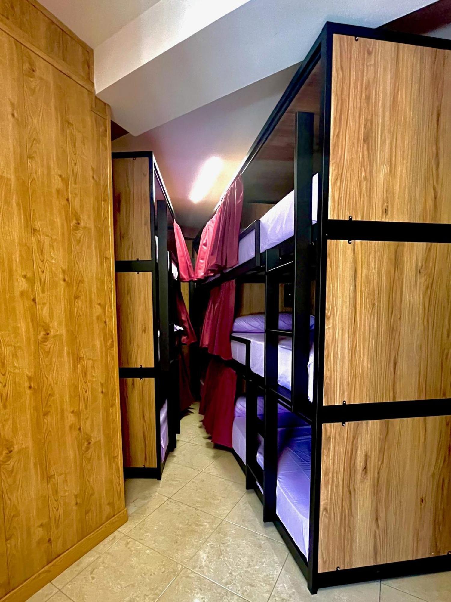 Hostel Vida Verde มาดริด ภายนอก รูปภาพ